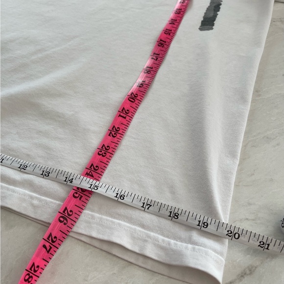 Y2K STUSSY White Tee with Olive & Black Camo Logo, Size Medium - Picture 6 of 10